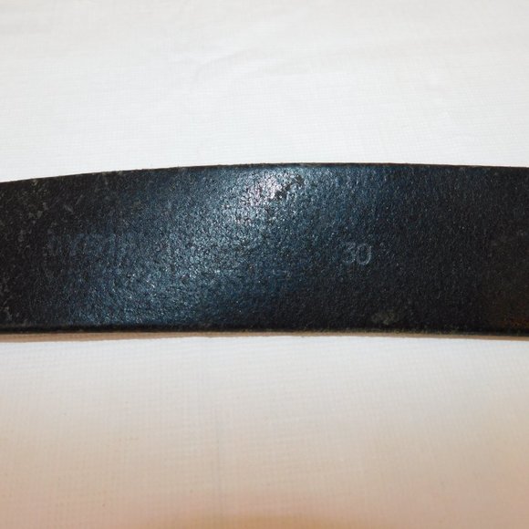 L.L. Bean Cowhide Leather Belt Size 30 - Picture 6 of 6